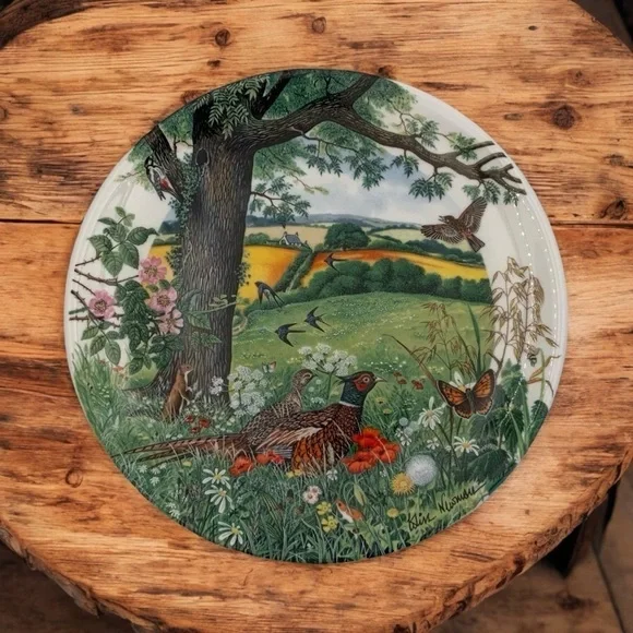Vintage 1987 Wedgwood Meadows and Wheatfields Limited Edition Collectible Plate - Picture 3 of 10